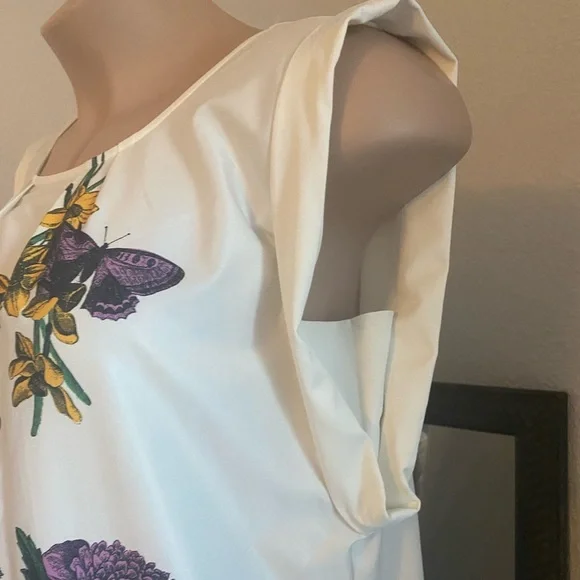 White & Floral/butterfly satin cocktail dress - Picture 3 of 8